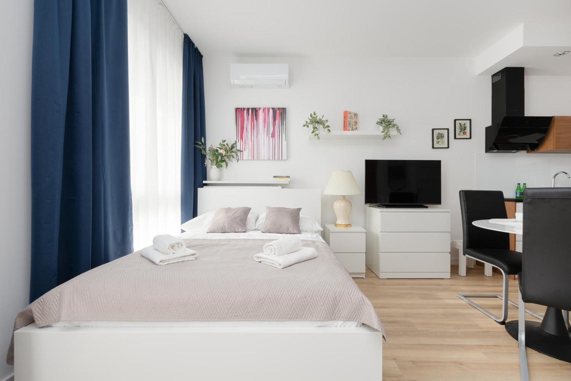 Holzera 6 Close To Medicover And Paley Apartament *